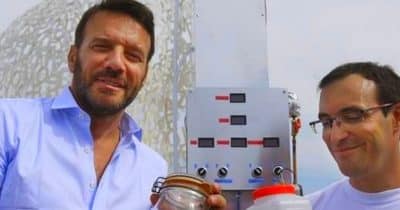 Une invention pour recycler les déchets plastique en essence !